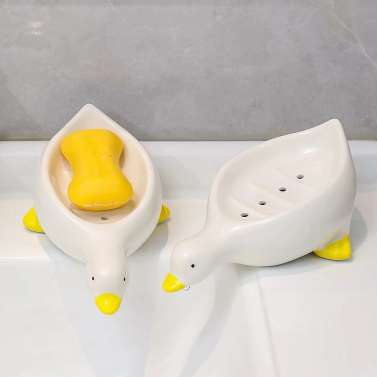 Cute Duck Shape Soap Dish Self Draining Soap Holder Soap Rack for Shower Bathroom Home Tub Kitchen Sink Plastic Tray Holder