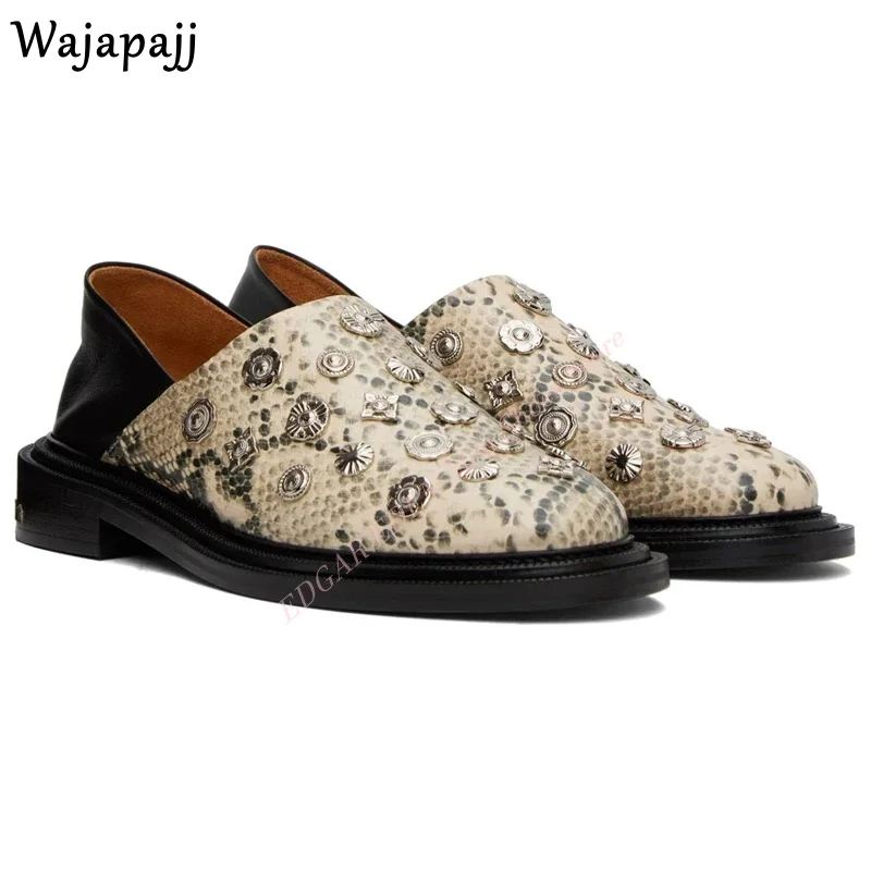 

Fashion Rivet Decoration Men's Leather Shoes Slip On Round Toe Snake Print Shoes Spring Autumn Man's Square Heel Party Shoes