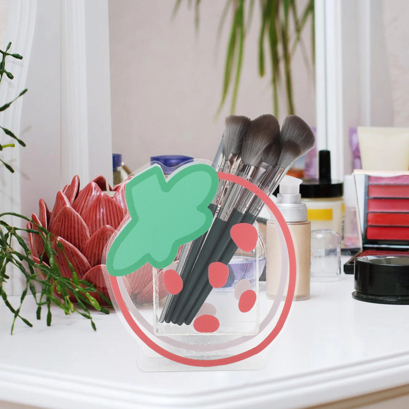 

Cartoon Pen Holder Stationery Strawberry Can for Desk Makeup Brush Acrylic Decorative