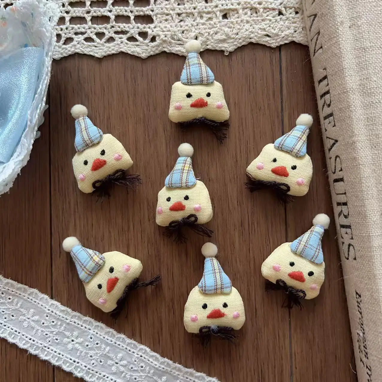 

Fabric Cartoon Mini Chick Brooch Pin for DIY Shoes Socks Hat Bag Clothing Embellishment Premium Soft