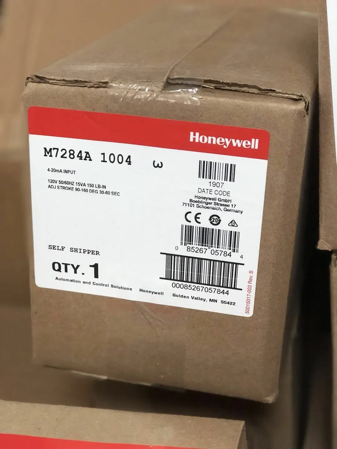 One Honeywell M7284A-1004 Modutrol Motor New In Box Expedited Shipping