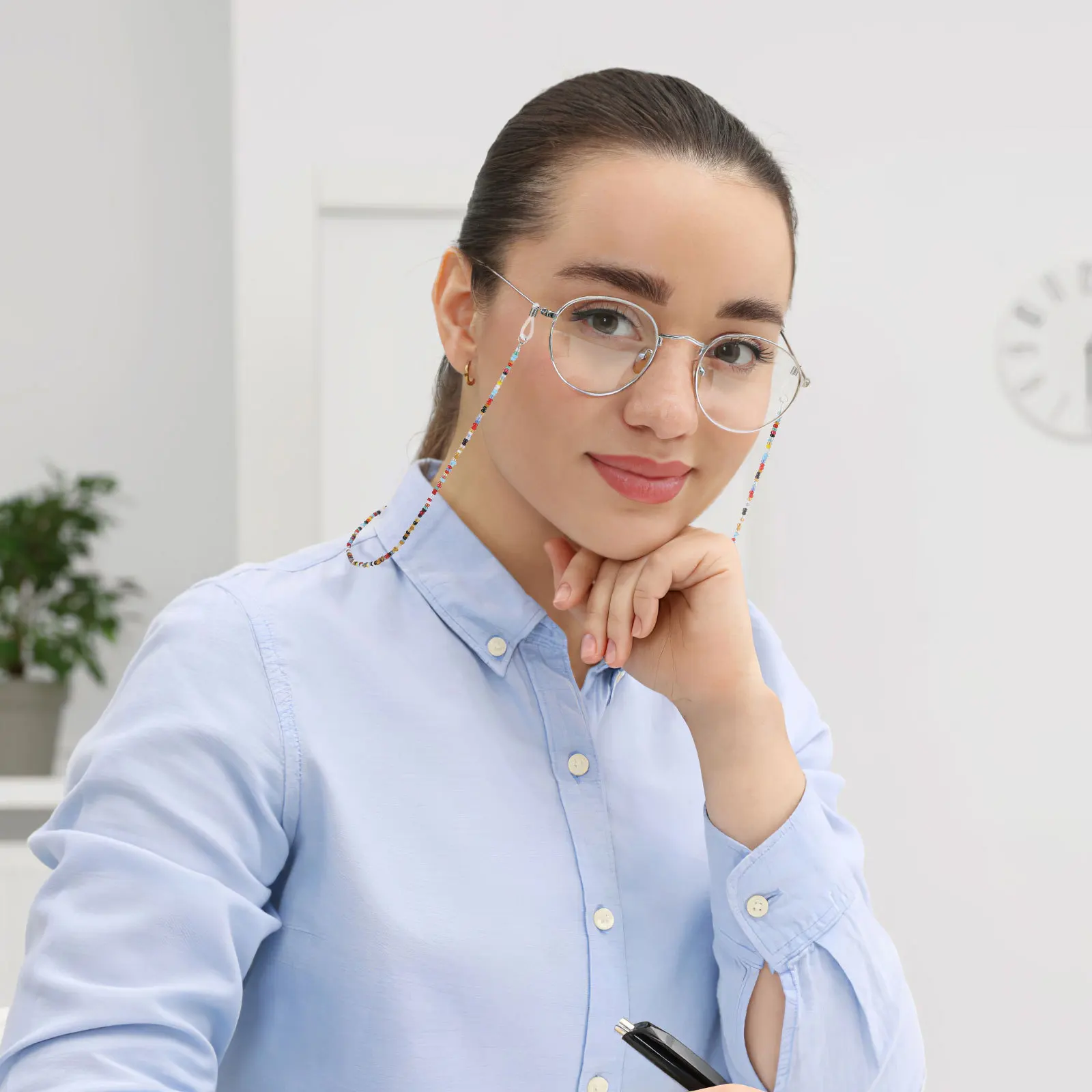 

Eyeglasses Chain for Women Stylish Beaded Lanyard Anti Slip Metal Holder Colorful Sunglass Strap Practical Chic Accessory