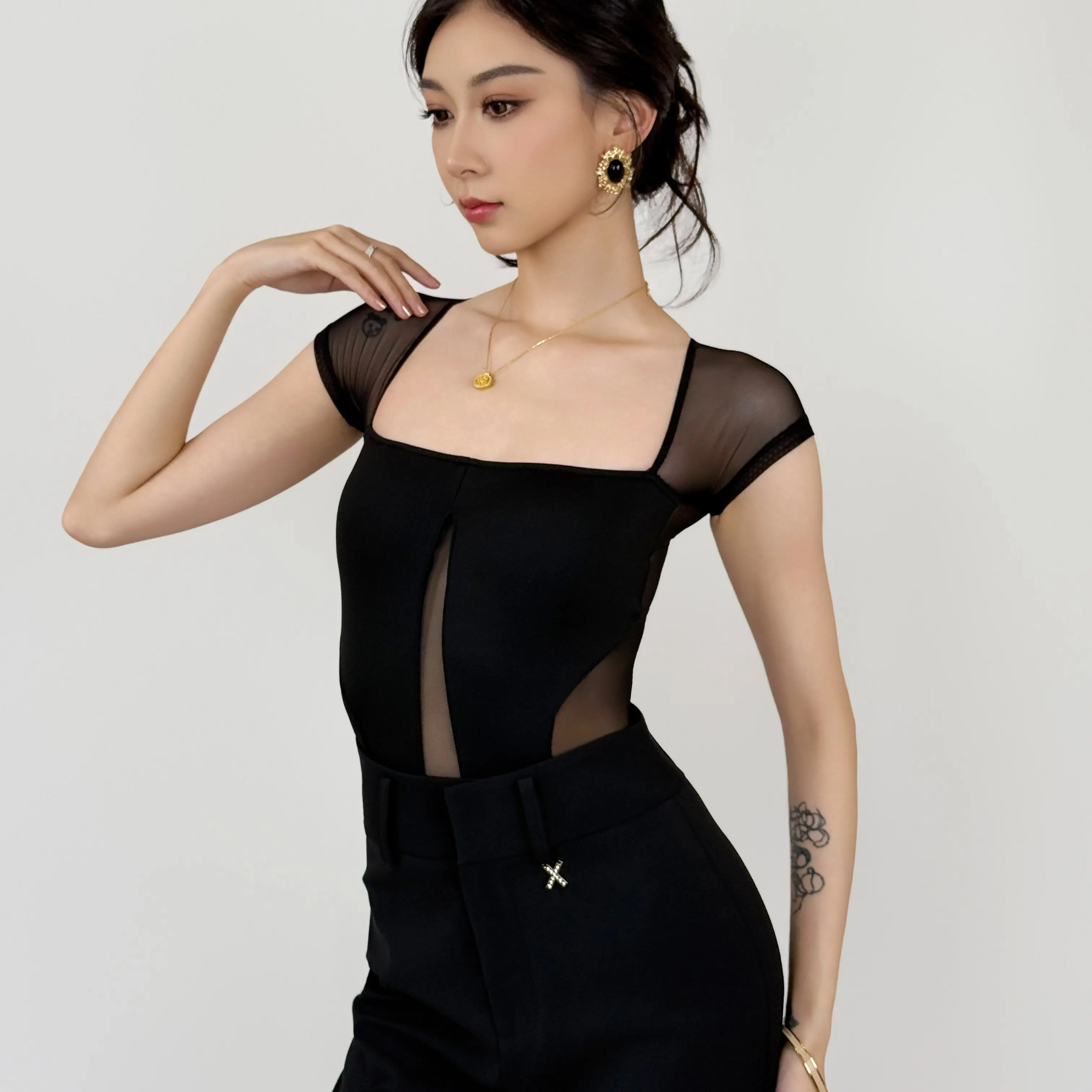

Modern Dance Short Sleeve Mesh Splicing Top Waltz National Standard Dance Practice Clothing Latin Dance Clothes Women DN21106