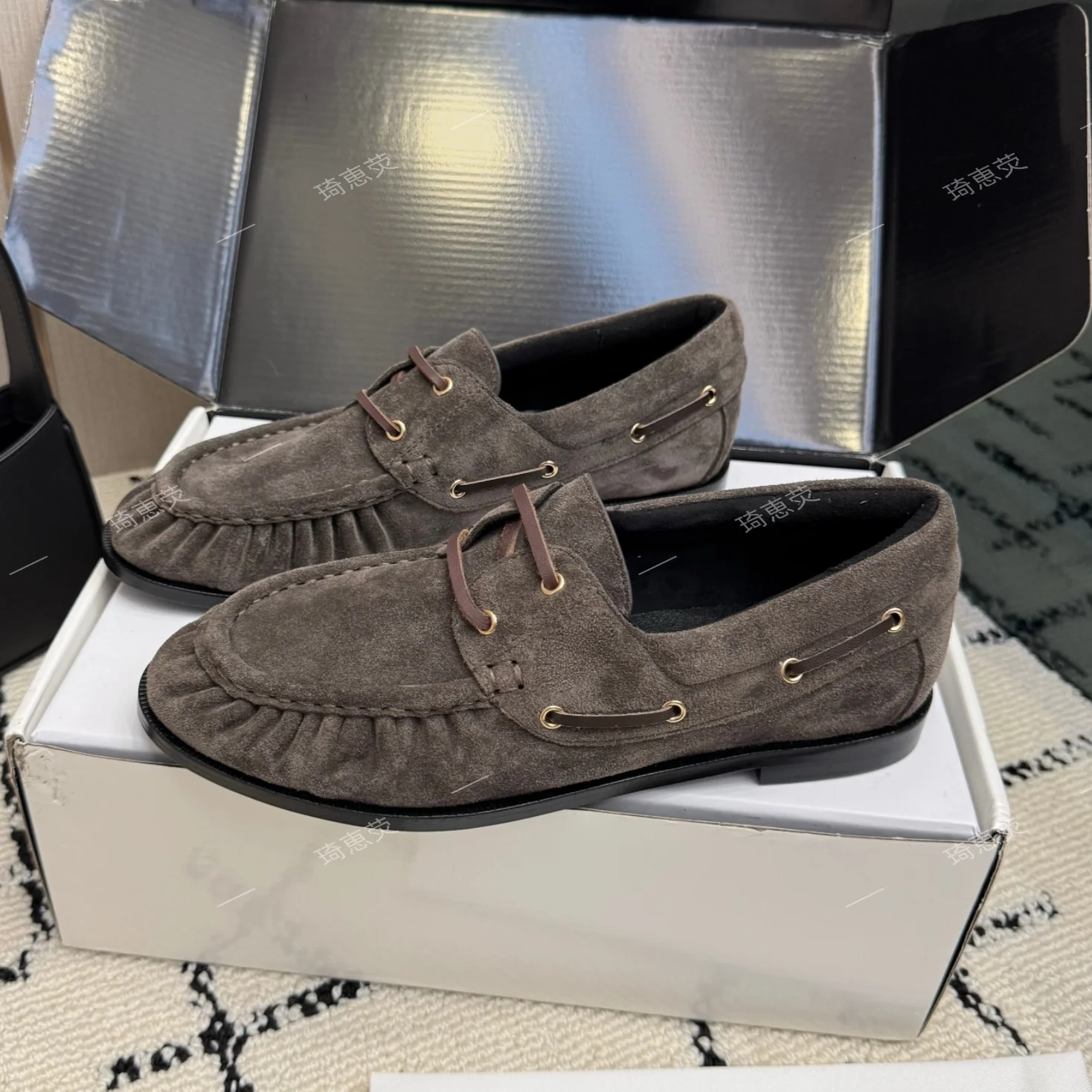 Hand-Pinched Pleat–Detail Loafers A Couple’s Style Made Of Genuine Suede In A Vintage Design With A Low-Cut Silhouette
