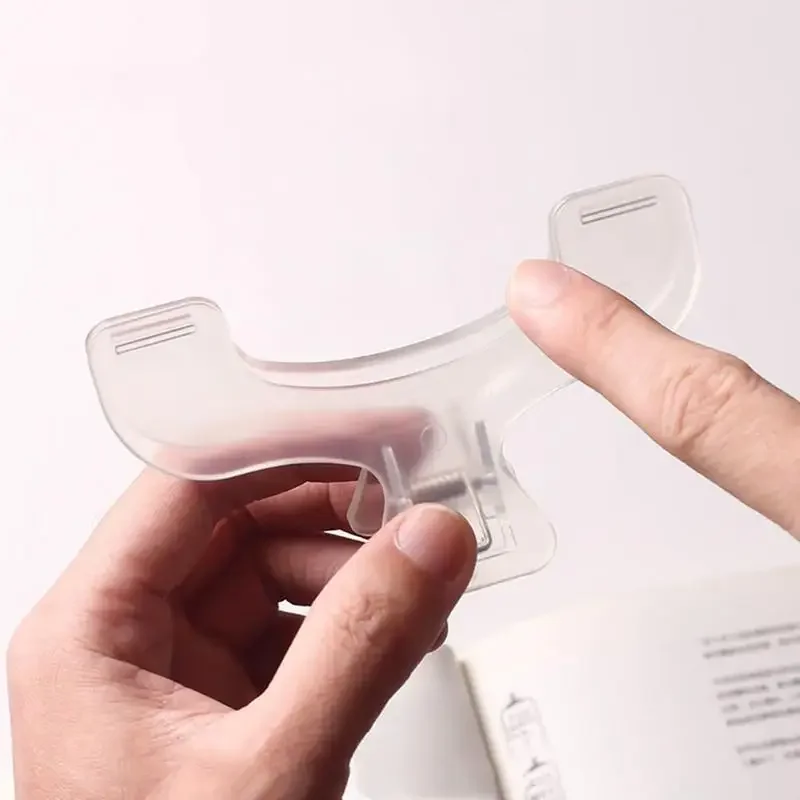 مشبك كتب بلاستيكي شفاف، مساعد قراءة بسيط، حامل كتب ثابت، إشارات مرجعية، تصميم إبداعي، حامل ملاحظات عملي لمتجر الكتب