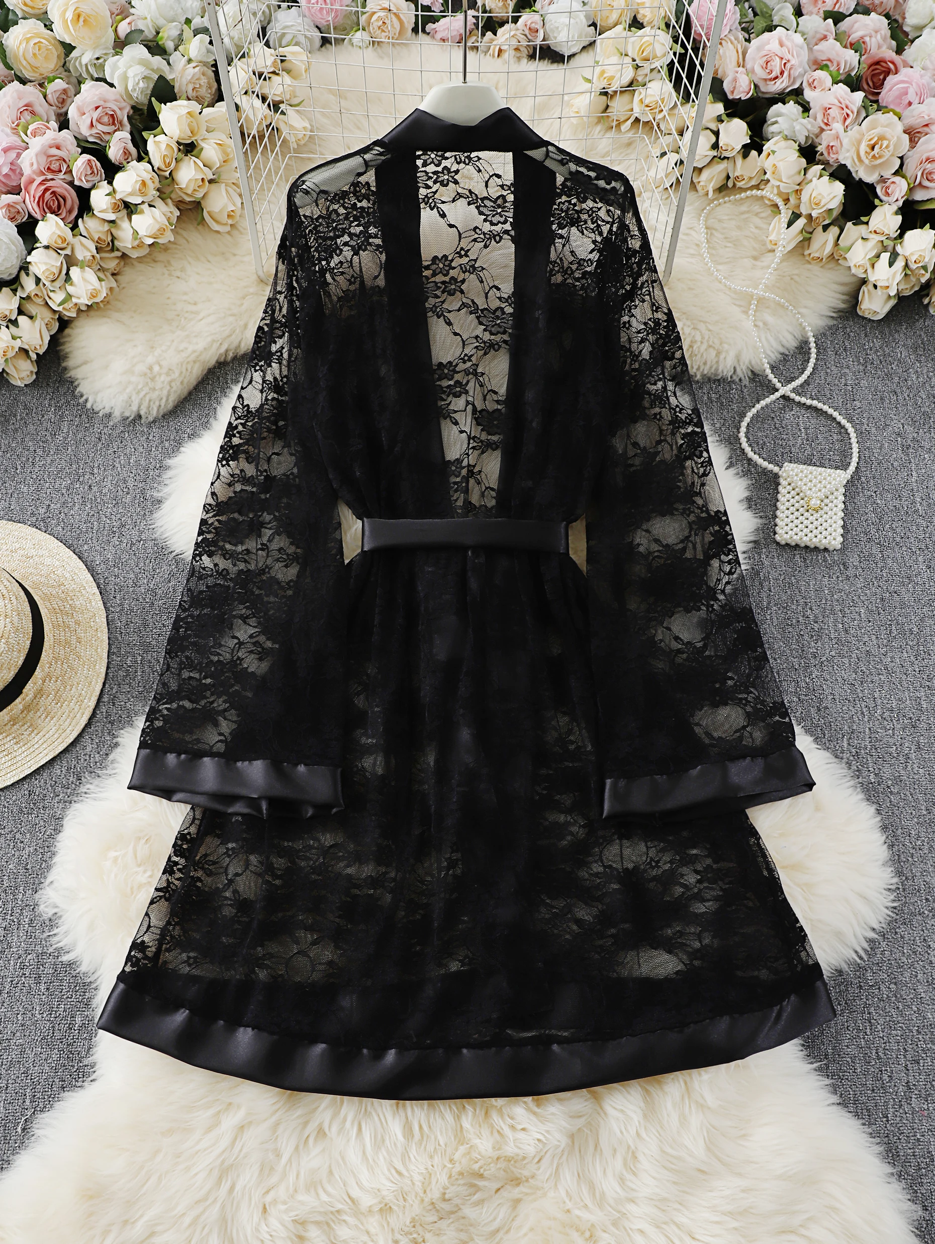 مثير الدانتيل الأسود النوم رداء طويل الأكمام الحرير تقليم ملابس المنزل الدانتيل الأسود انظر من خلال النوم رداء فاخر مثير ملابس المنزل