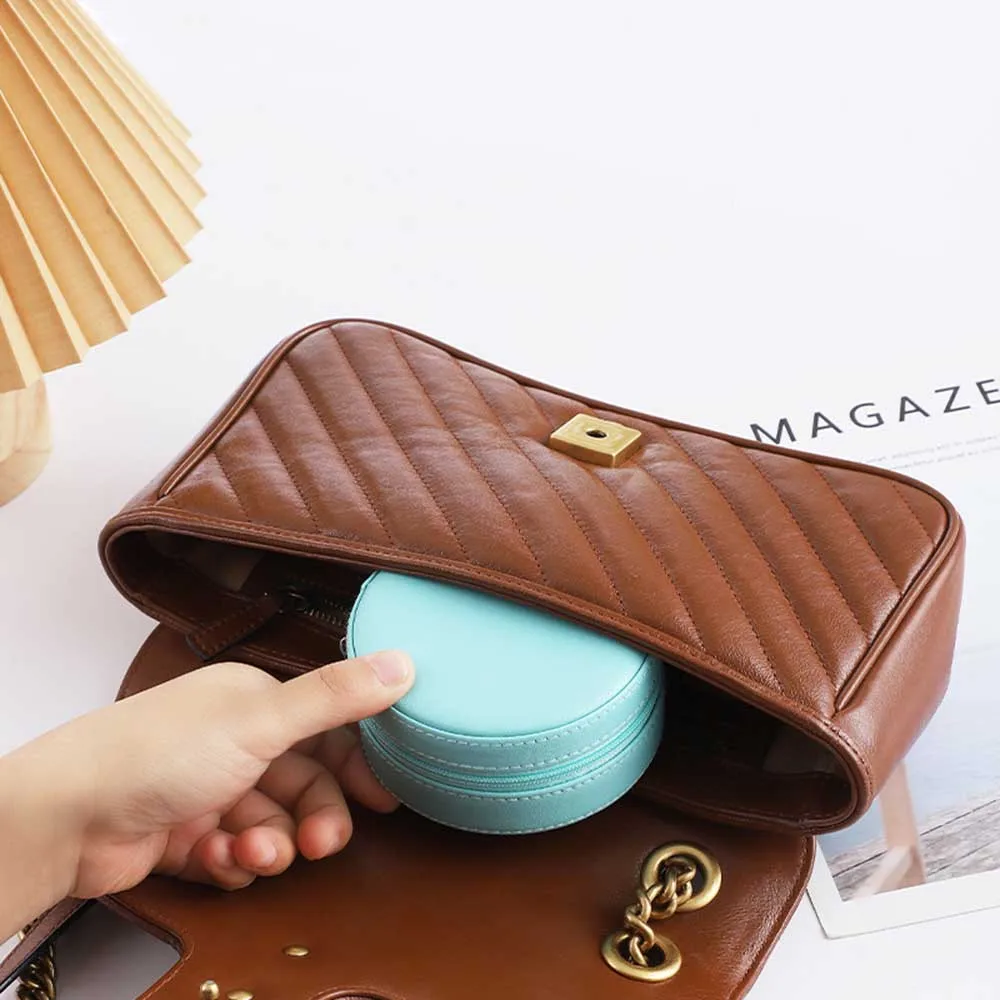 

Zipper Closure PU Leather Material Zipper Case PU Leather Jewelry Box Portable Brooch Case For Travelers Accessories Management