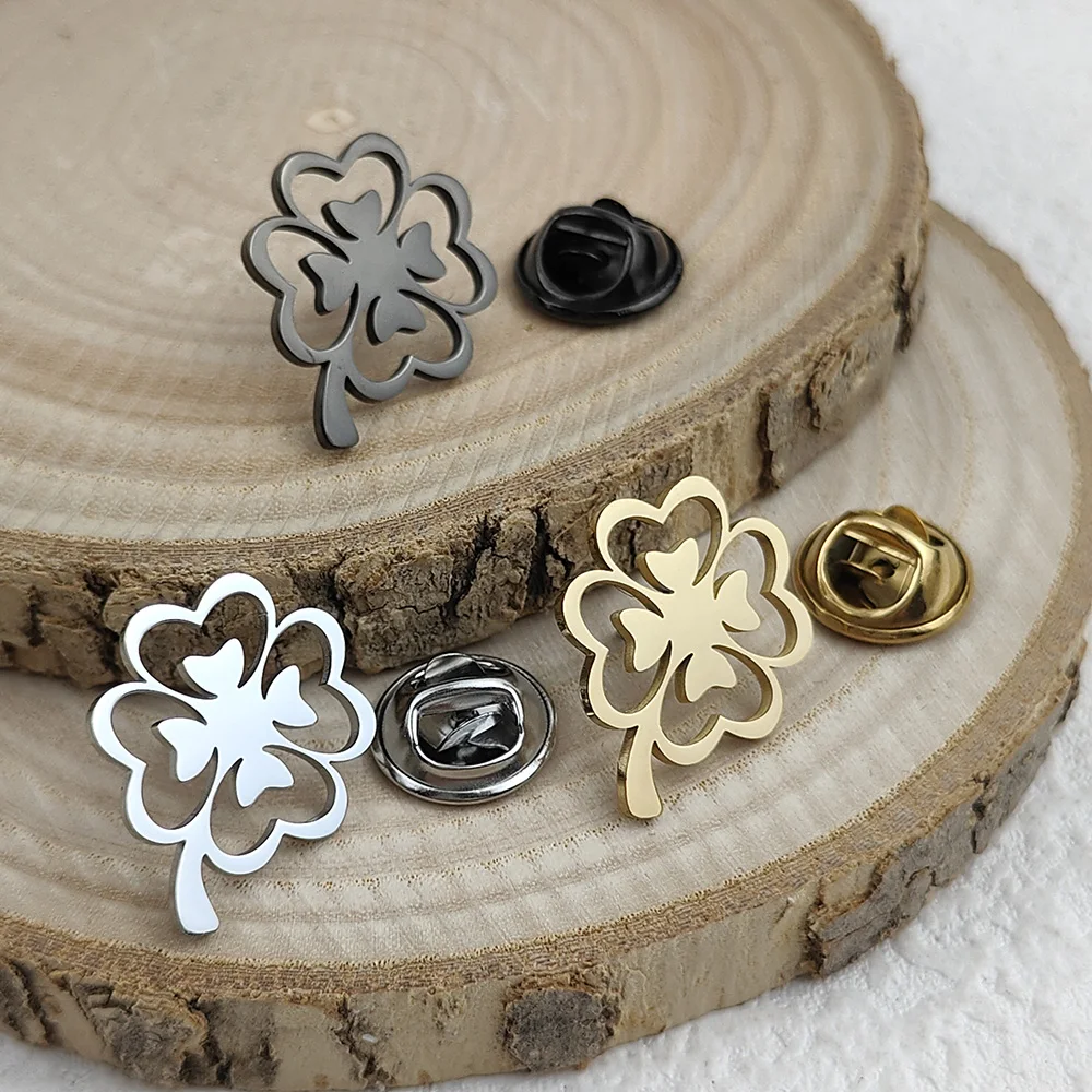 New four-leaf clover men's lapel pin, 316L stainless steel gold-plated badge, black brooch for suit accessories, gift for father