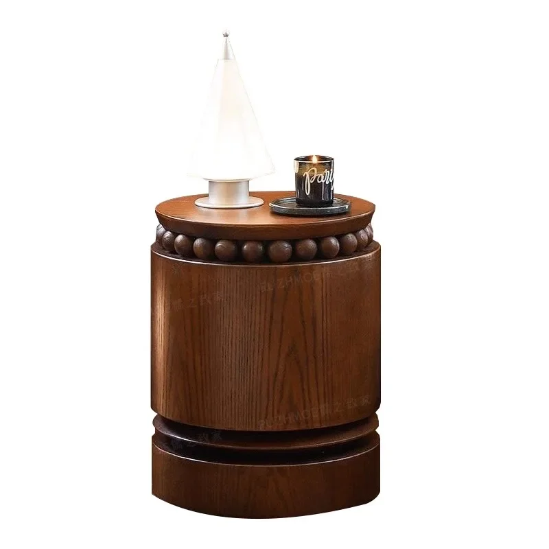 

Medieval edge few solid wood retro bedside table wooden corner few French small round table surprise quiet wind log color round
