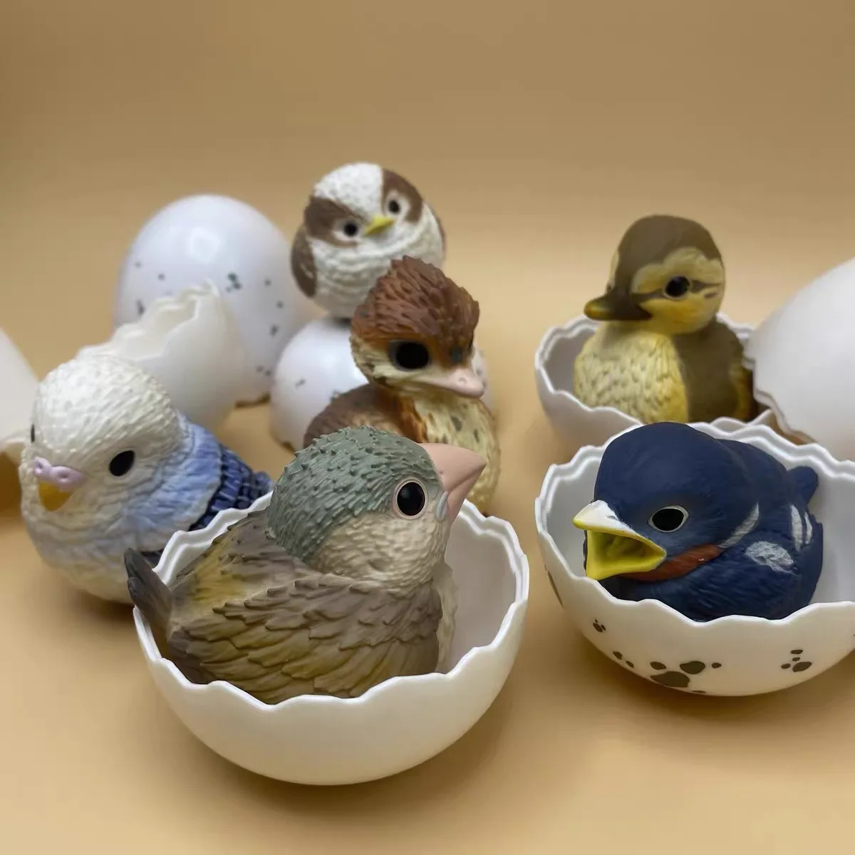 Bird Hatch From Egg Capsule Toy Swallow Chick Figure Simulation Animal Model With Egg Shell Collectible Desktop Ornament