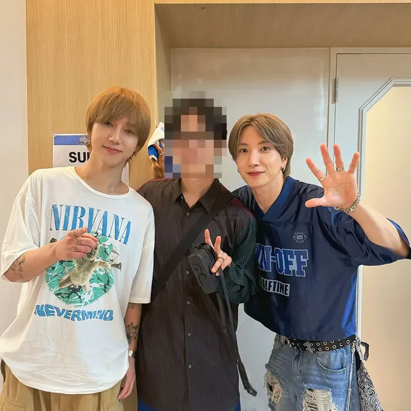 SuperJunior رائجة البيع للموسم جولة آسيا SpinOff نصف الوقت تي شيرتات قصيرة الاكمام المرأة موضة طاقم الرقبة الأصفاد المرنة C