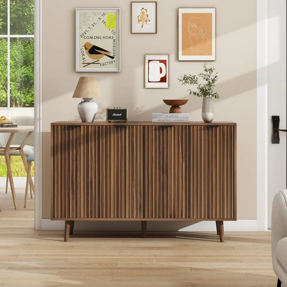 Geriffelter Sideboard-Buffetschrank mit Stauraum, Aufbewahrungsschrank mit 4 dekorierten Türen, Kaffeebarschrank aus Holz mit Massivholzfüßen