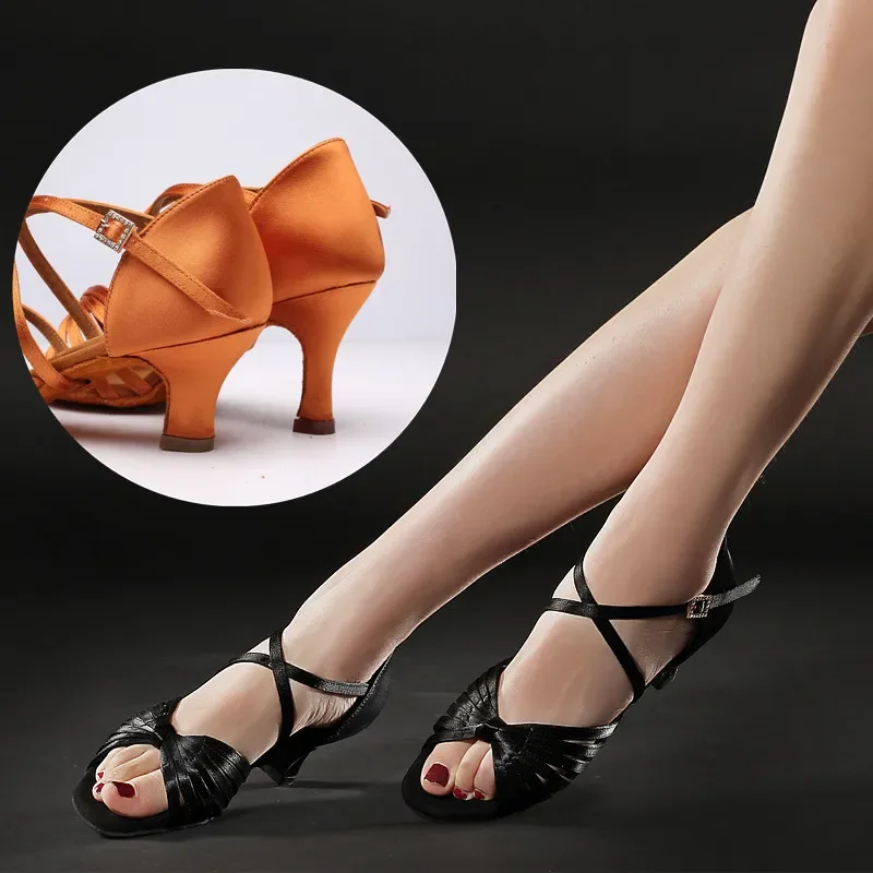 

Лидер продаж, женская обувь для танго, бальных танцев, латинских танцев, обувь для сальсы на каблуке, профессиональная для девочек, женская обувь 5 см 7 см