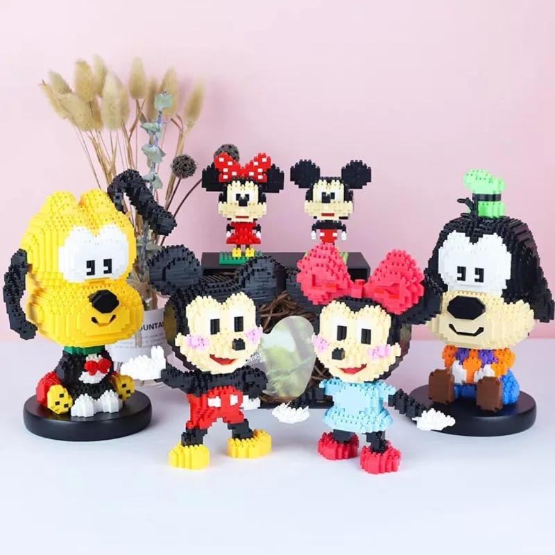 

Строительные блоки Disney с Микки и Минни, мелкие детали, развивающие игрушки-головоломки, идеальный подарок для детей, мальчиков и девочек