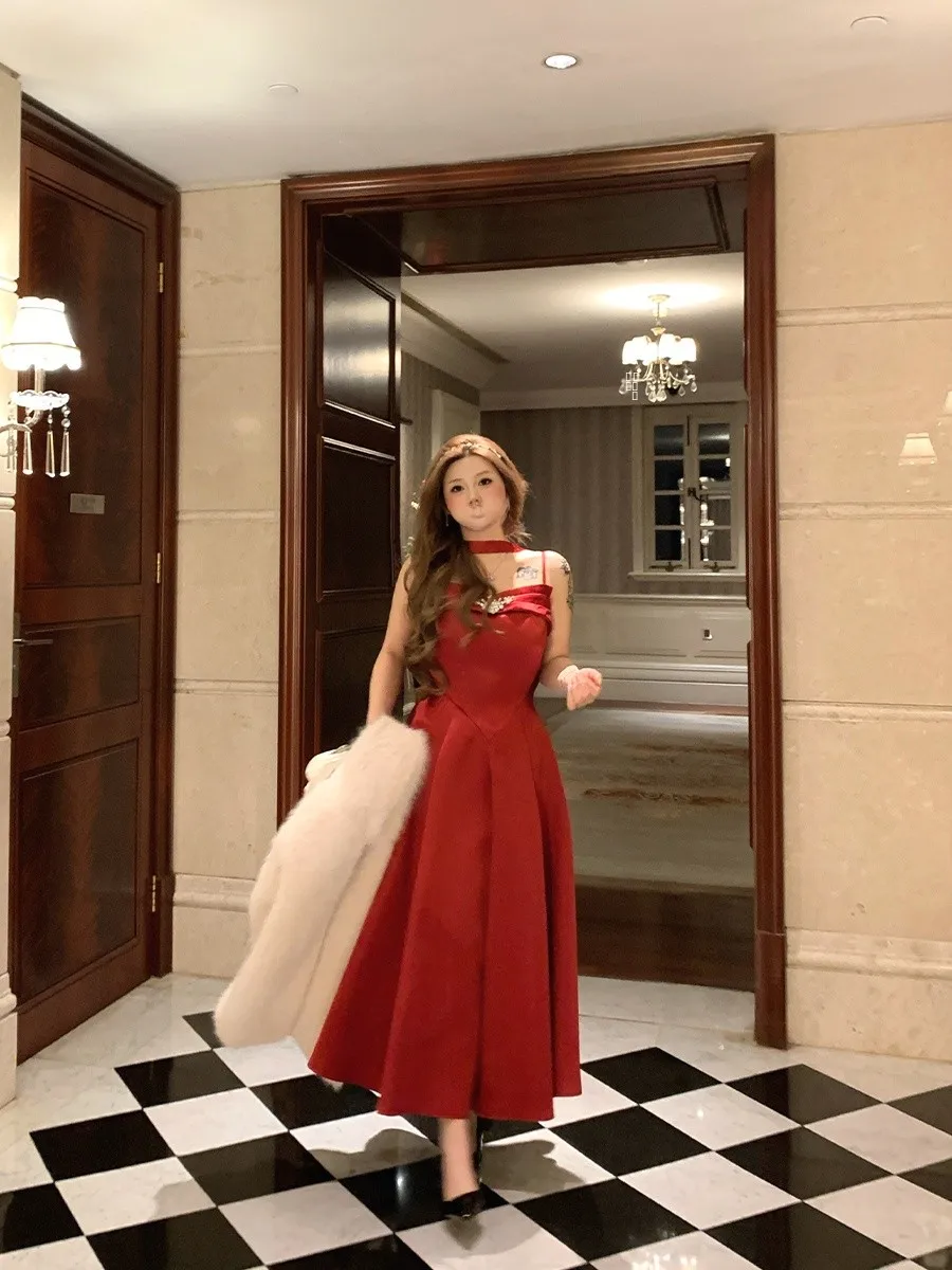 

Annie Satin Fibone Waist Diamond Embellied Dr Women's plus Size Waist Cinched Year End Par Gown Princ Sle Weddi...