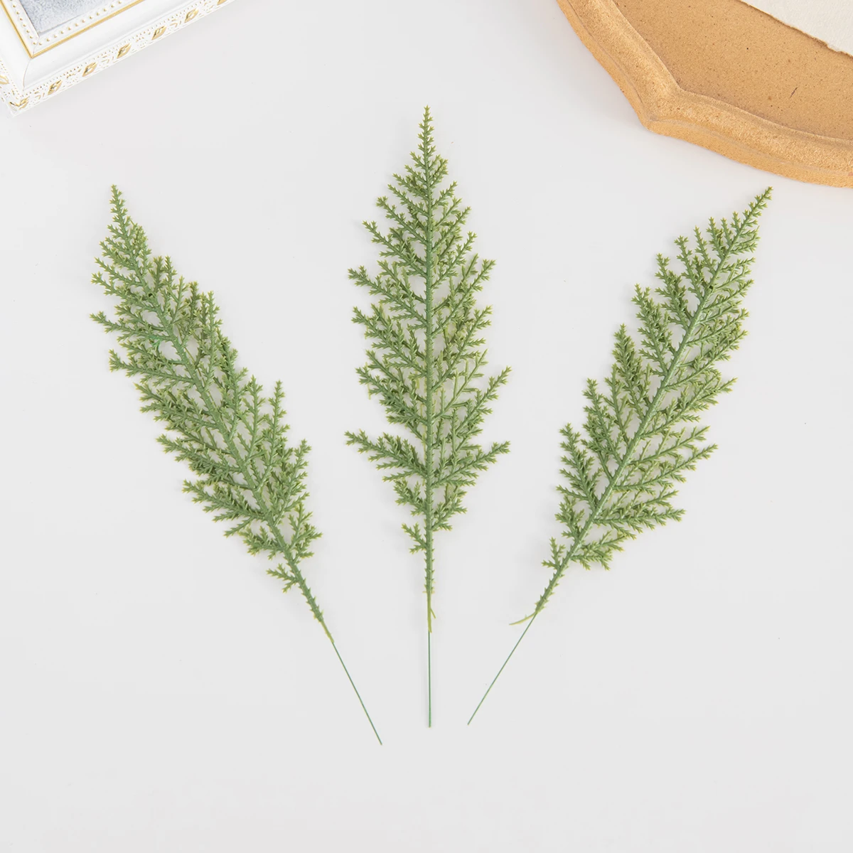 

5pcs/10pcs Artificial plant Pine needle Holly Little Red Fruit New Year Christmas Home livingroom Wedding Decor Placement Prop