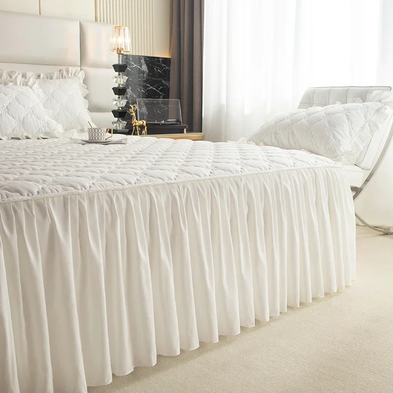 2025 New Solid Color Skin friendly Matte Clip Cotton Bed Skirt Korean Version Mattress Protective Cover Dustproof