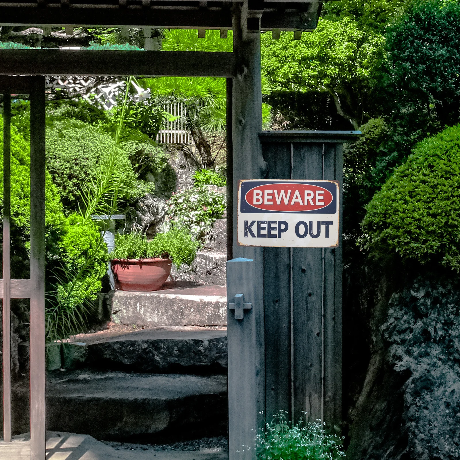 

Iron Garden Warning Sign Decor nament Caution Board Durable Practical Outdoor Vintage Design Signal