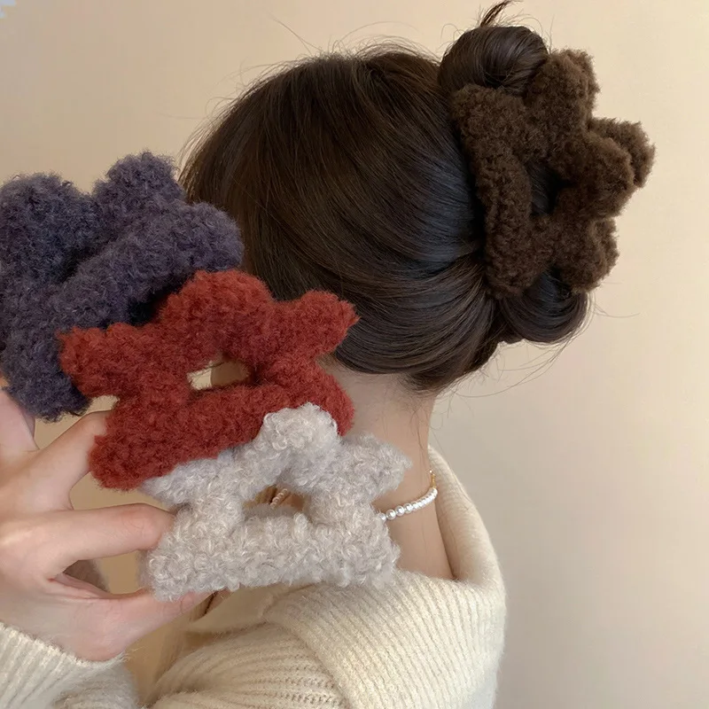 Fall/Winter New Plush Star Grab Clip Hair Clip Girlfriends The Same Commuter Shark Clip Large Back Head Updo Hair Accessories