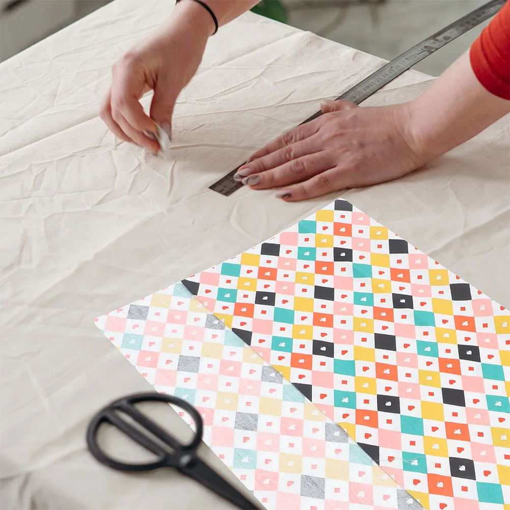 

10Pcs Heart Pattern Cotton Fabric Sheets Durable DIY Sewing Quilting Craft Fabric Squares for Patchwork Decorative Fabrics