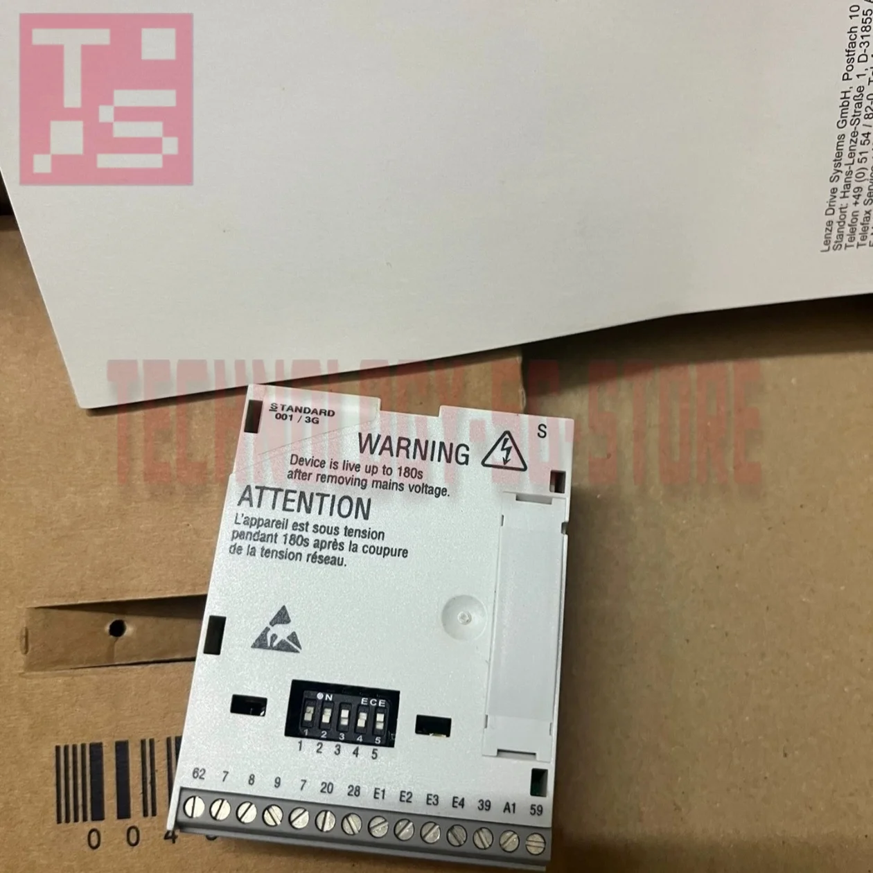 E82AZFCC100 E82ZAFA E82ZAFAC E82ZAFAC001 وحدة وظيفة ناقل العاكس الجديدة في الصندوق