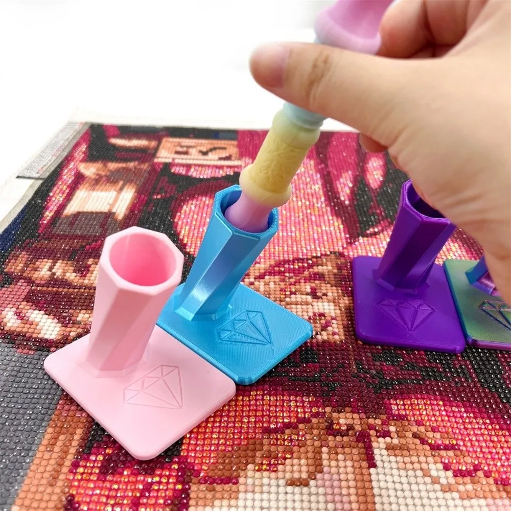 3D Printed PLA Diamond Painting Pen Holder Angled Pen Slot Stable Square Base Painting Stylus Stand Diamond Pattern