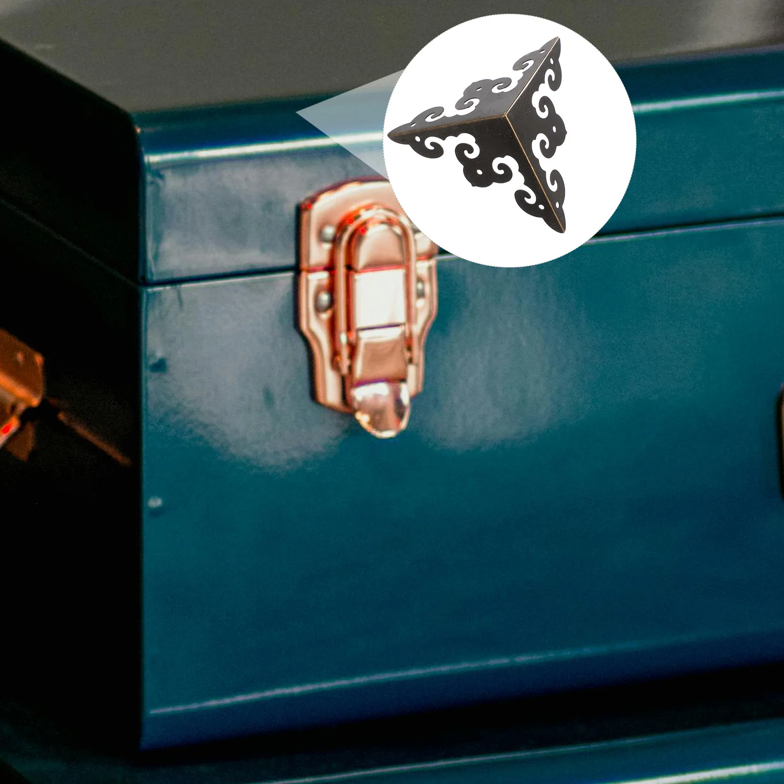 

10Pcs Vintage Style Metal Corner Protectors Iron Cladding Three-Side Design for Furniture Cabinet Edge Guards Corner Protector