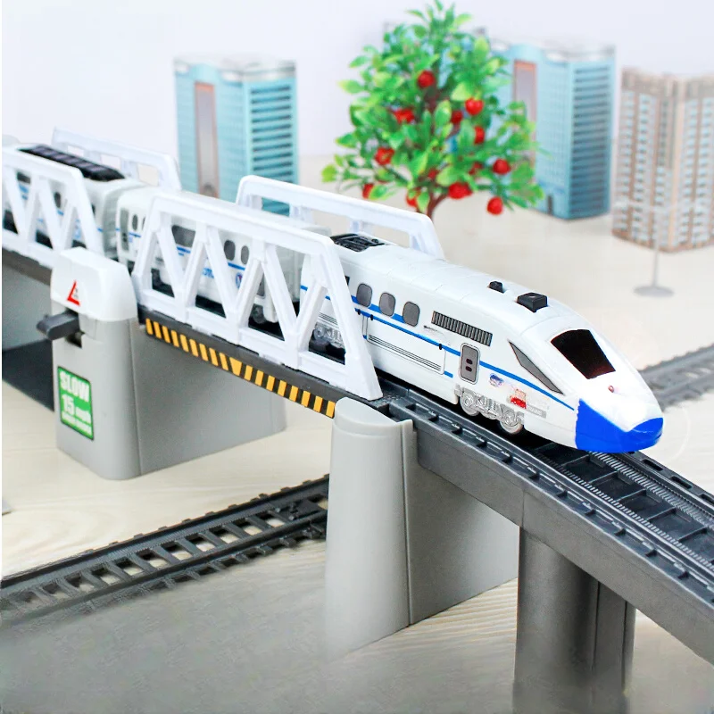 Simulation Model of Super-long Track Small Train Charging Electric Toy