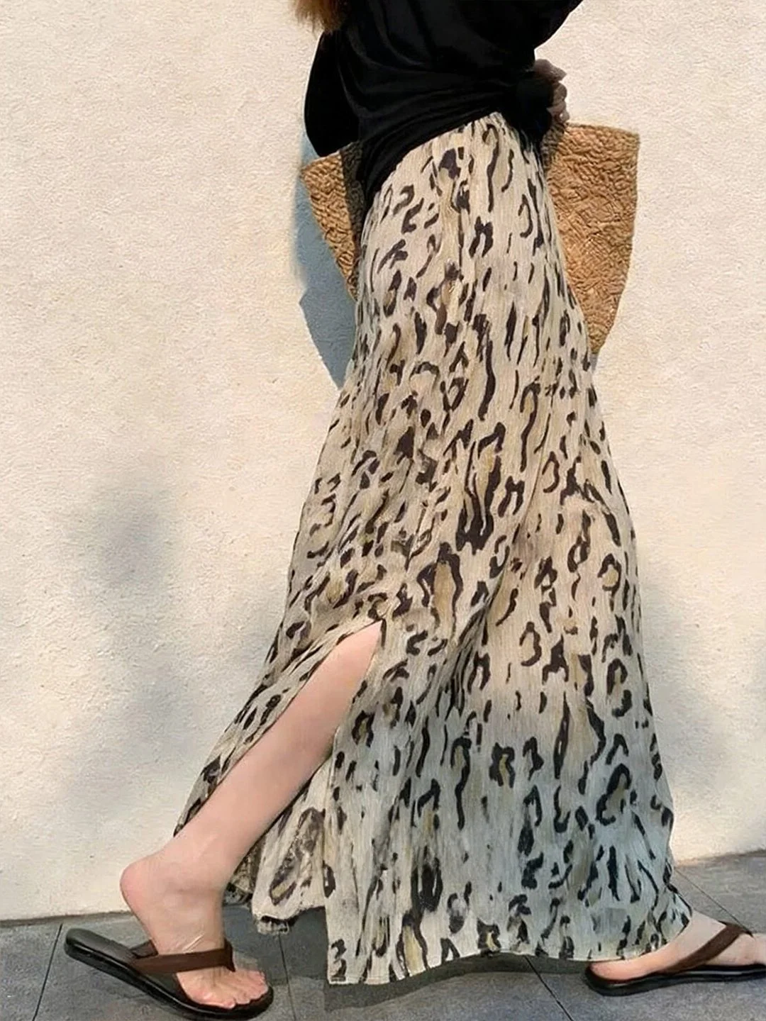Elegant Fashionable Leopard Print  Skirt Casual High Waist Spring Design Asymmetrical Hemline Versatile Ladies Skirt