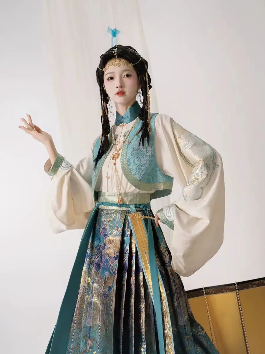 

Комплект Hanfu с тусклыми рукавами, экзотическая одежда, плетение золота, имитация макияжа, цветок, юбка с конским лицом, тяжелый костюм с вышивкой и бантом, 2025