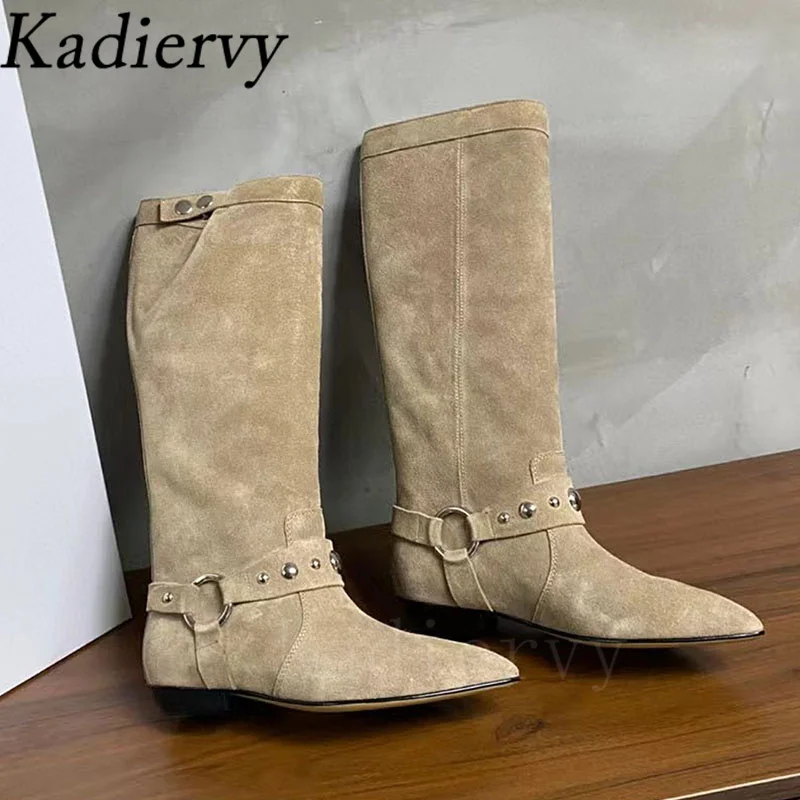 Stivali da Cowboy occidentali in pelle scamosciata di mucca di qualità di lusso stivali da donna con fibbia per cintura rivetto Decor scarpe basse