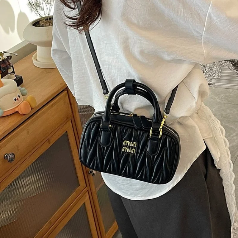 

Модная женская сумка-мессенджер из кожи премиум-класса в парижском стиле и повседневный винтажный шикарный вид