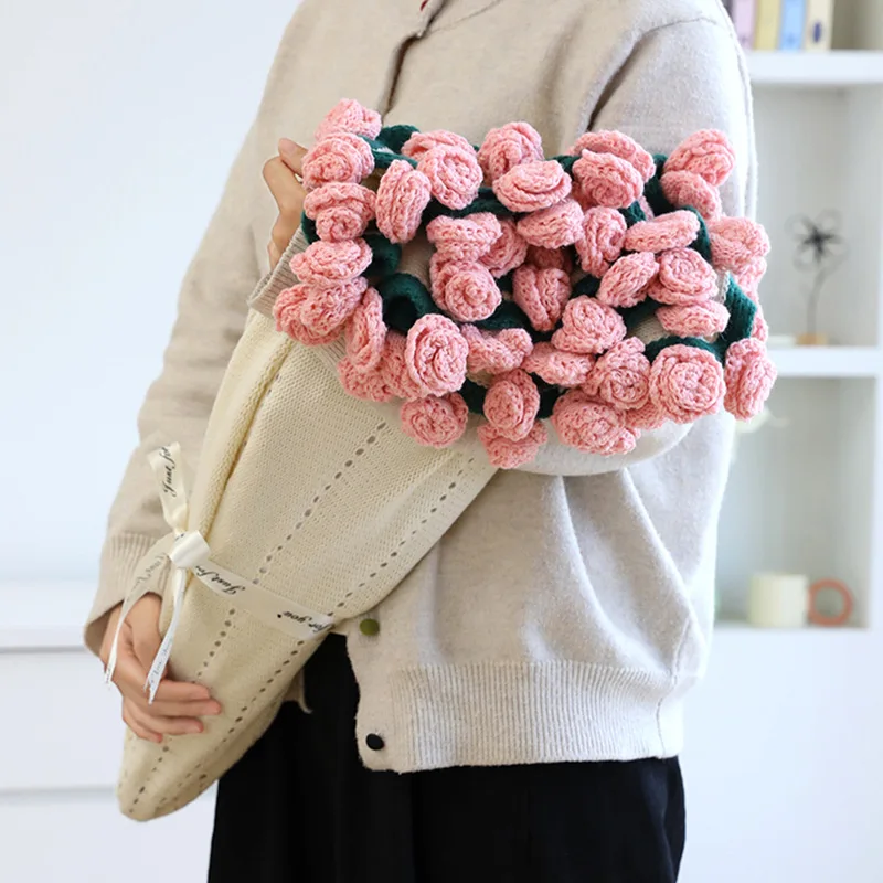 Romantic Rose Bouquet Handmade Blanket Soft Circular Flower Blanket for Home Multi Functional Sofa Cover for Couples Friends