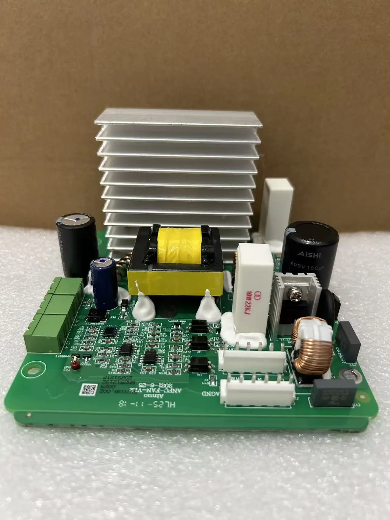 

AINUO AN97V5-FAN AN97V5-FAN-V2.1.PCB AN97V5-FAN-V1.2