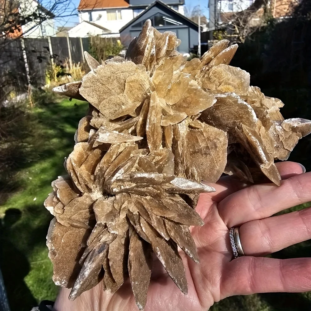 

1PC Natural Raw Desert Rose Stone - Bohemian Black Spherical Mineral Specimen, Natural Agate-Like Formation for, Holiday Gifts