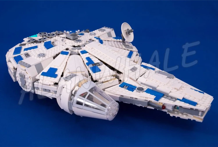 1449pcs Space Plan Classic White-Blue Falcon Spaceship Opening Hull Plates 10915 Building Blocks Toy Compatible With Model