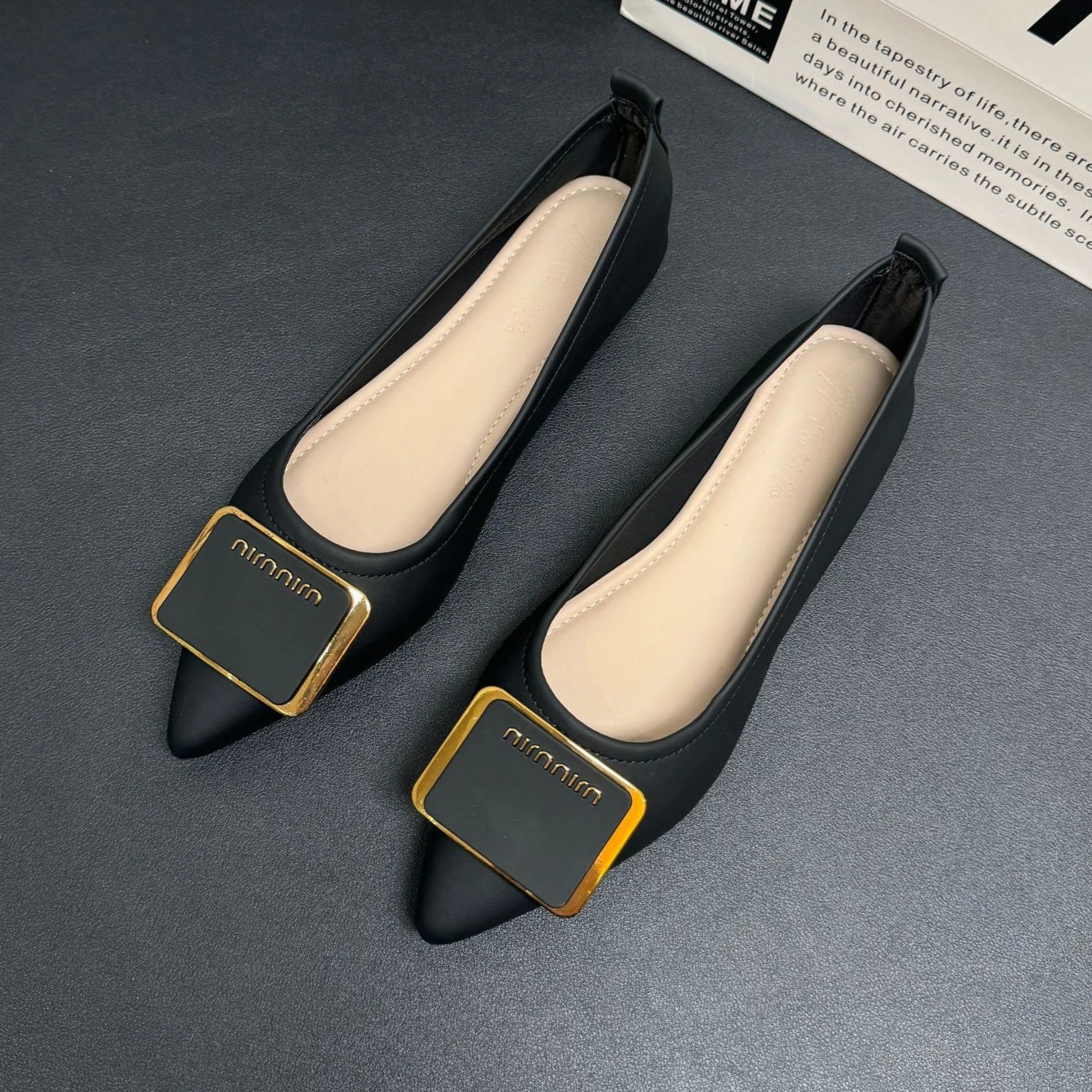

Spring Shoes for Women Leather Flat Shoes Fashion Casual Boat Shoes Comfortable Pointed Toe Slip-on Loafers