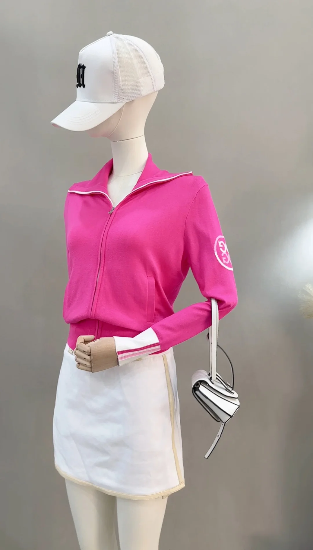 

Women's Golf Cardigan with Lapel Collar Stylish, Flattering, and Versatile