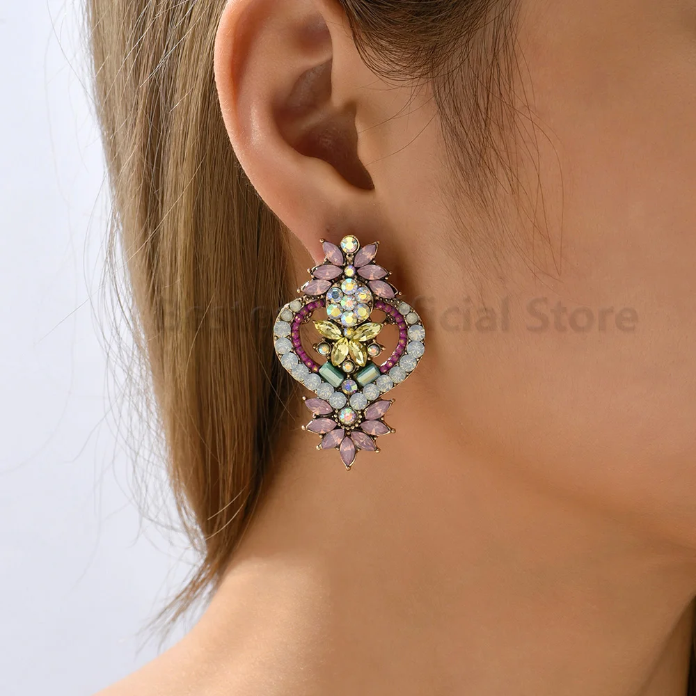 

New Vintage Multicolour Rhinestone Flower Decor Piercing Earrings For Women Luxury Korean Fashion Jewelry Gift Popular Ear Studs