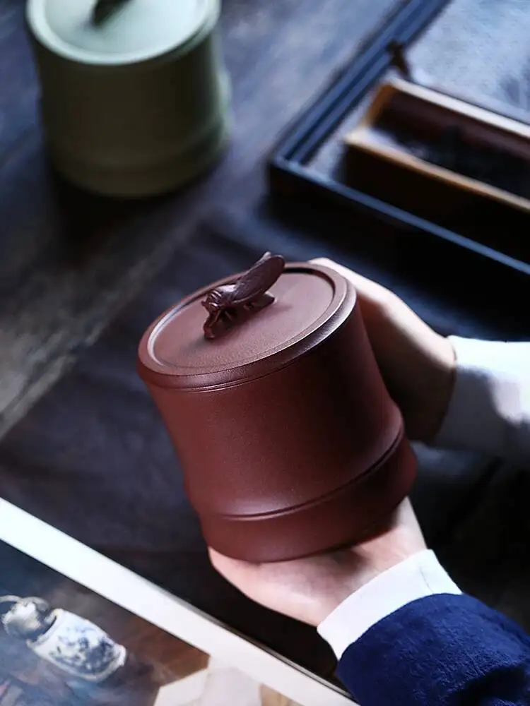 Yi Hut Spring Household Purple Clay Small Size, Handmade By A Famous Artist, Awakening Sealed Creative Tea Storage Canister,