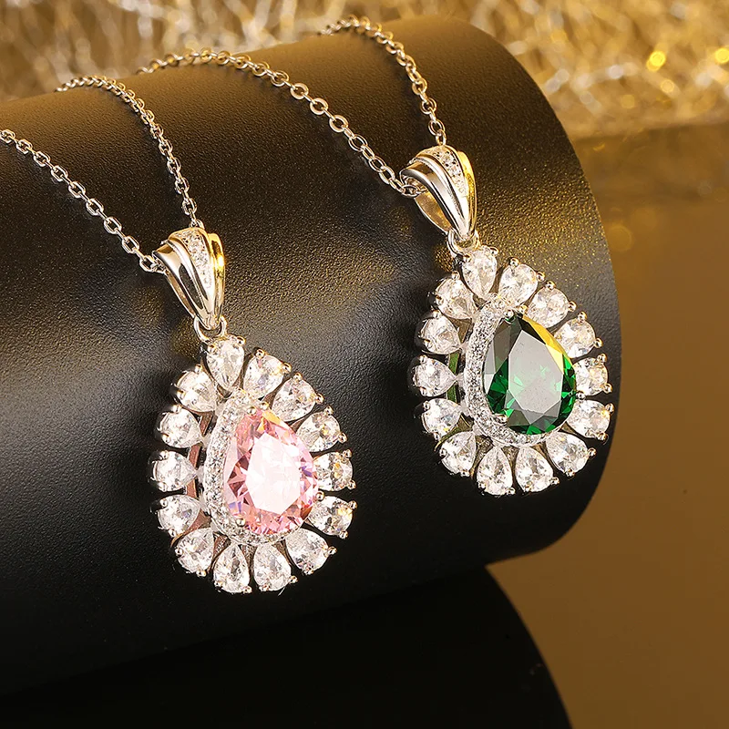 

PT950 Platinum Artificially Cultivated Gemstone Women's Necklace Pendant Inlaid with Pink Diamond Emerald Necklace High End
