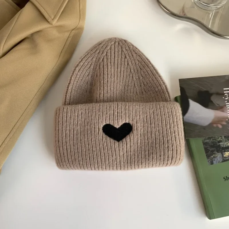 Cute Embroidered Love Hat Women Men Autumn Winter Warm Casual Versatile Student Knitted Hat Beanies Skullies Heart Couple Hat