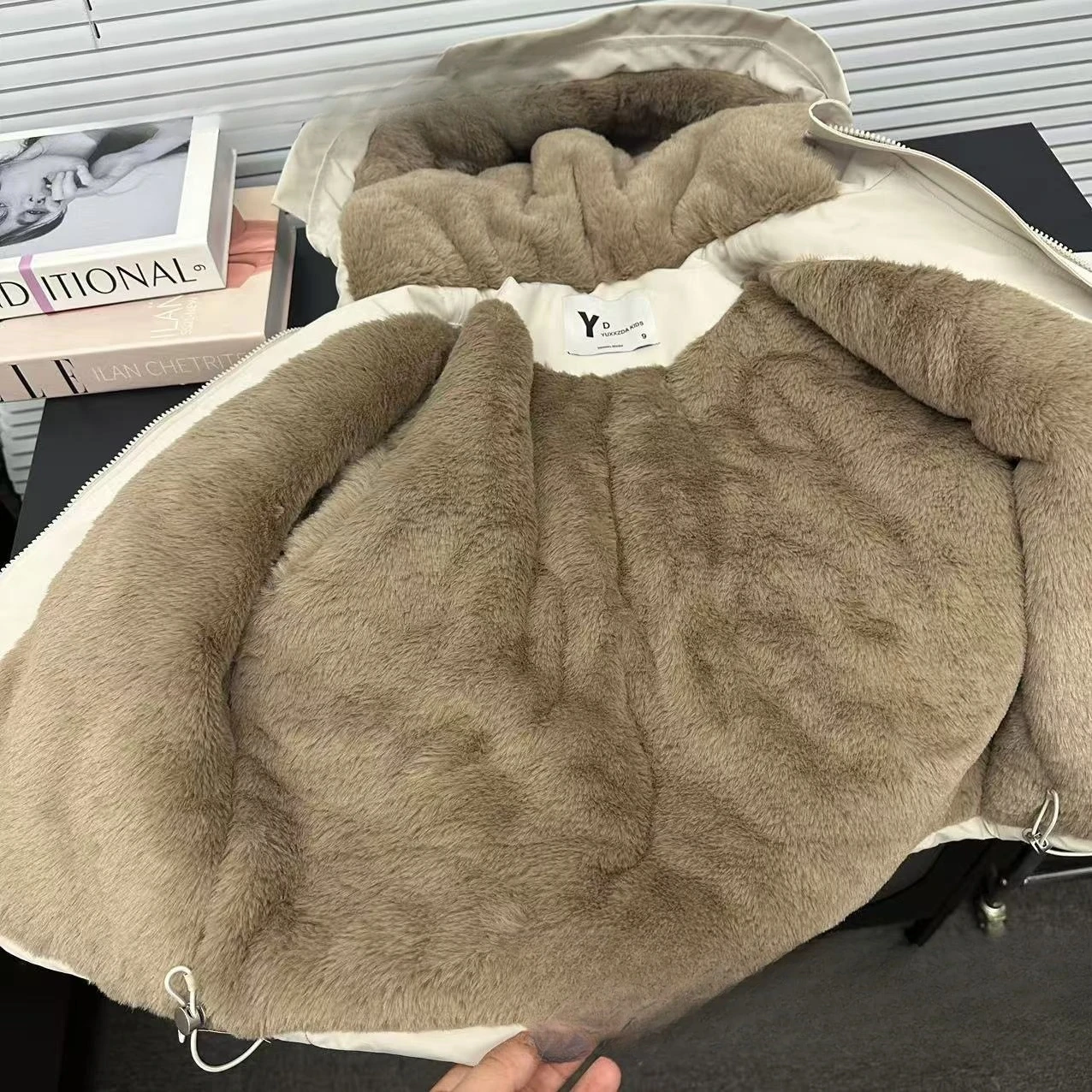 

Children's Fleece Pie Overcomes Winter New Hooded Thickened Windproof Jacket Cotton Clothes Spot Men's Leisure