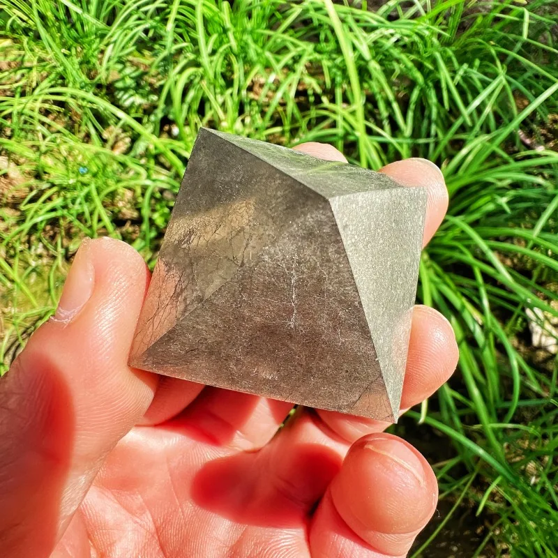 Natural Pyrite/Terahertz Pyramid, High-Quality Decotive Stone, Home Decoration, Perfect Gift for Valentine's Day, Easter