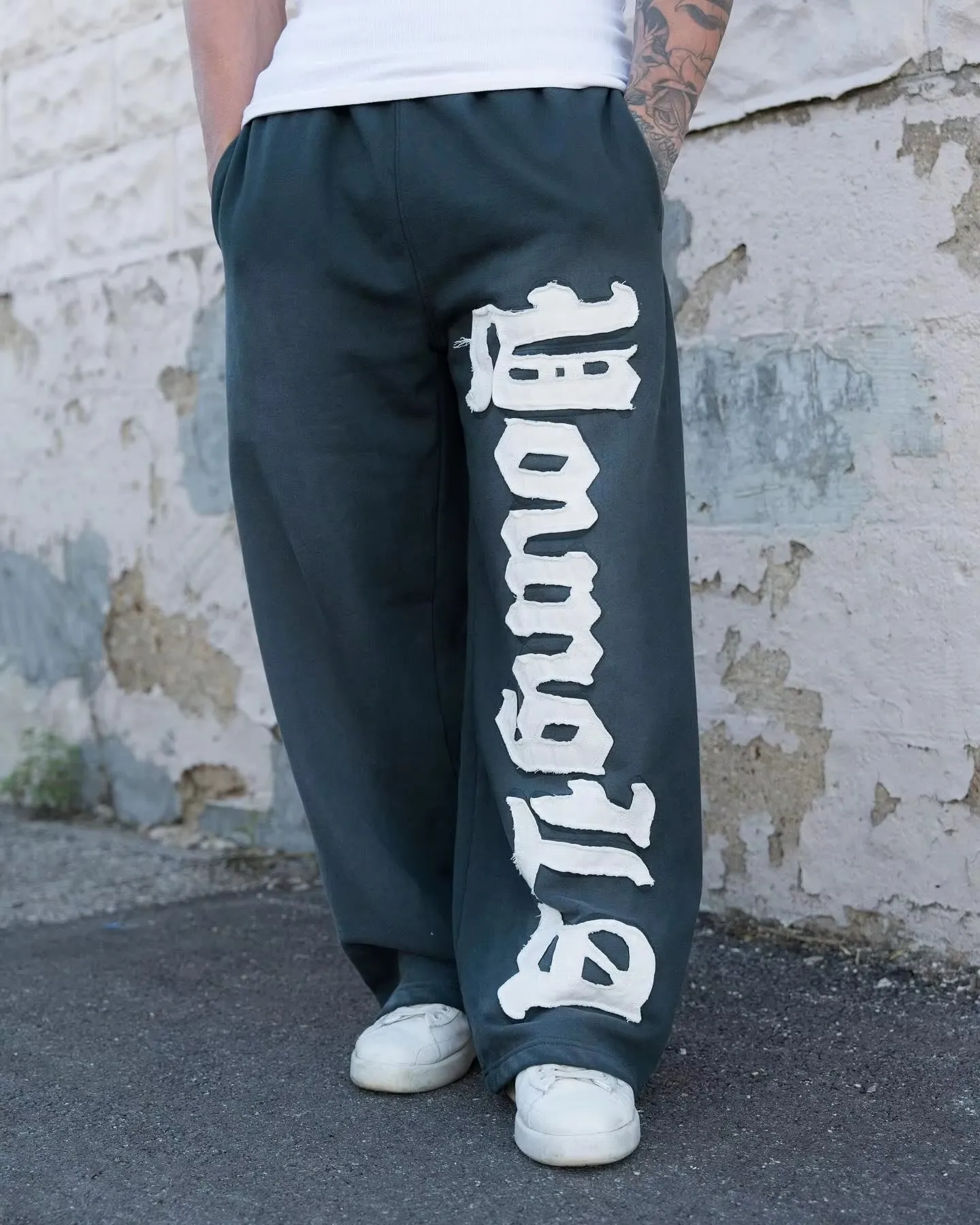 Man 2026 American trendy sweatpants collaboration anime joggers cotton terry print cotton  wide-leg casual pants hip-hop street
