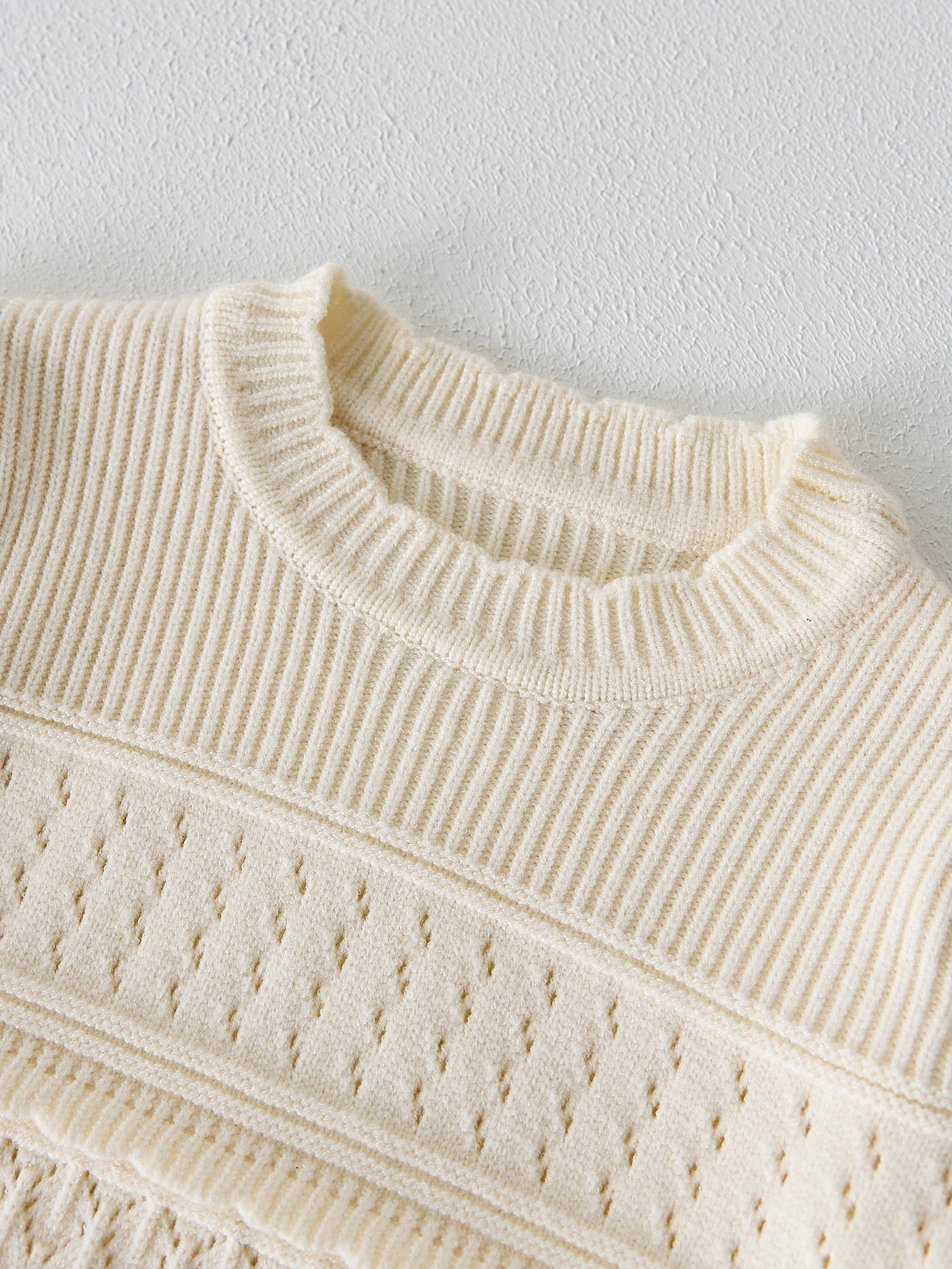 Bild 4: Herbst-Babypullover und Retro-Stil Woll-Oberteil für Mädchen