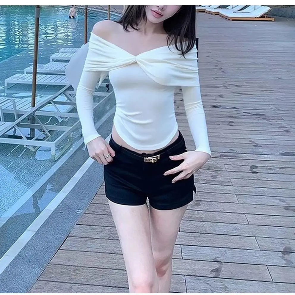 Simple White T-shirt Women Mature And Sexy Off-the-shoulder Long-sleeved Top Versatile Base Layer