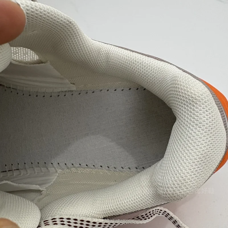 جديد 2025 أحذية مشي خفيفة الوزن متعددة الوظائف متعددة الألوان أحذية ركض عالية الجودة للرجال والنساء جيدة جدًا #4