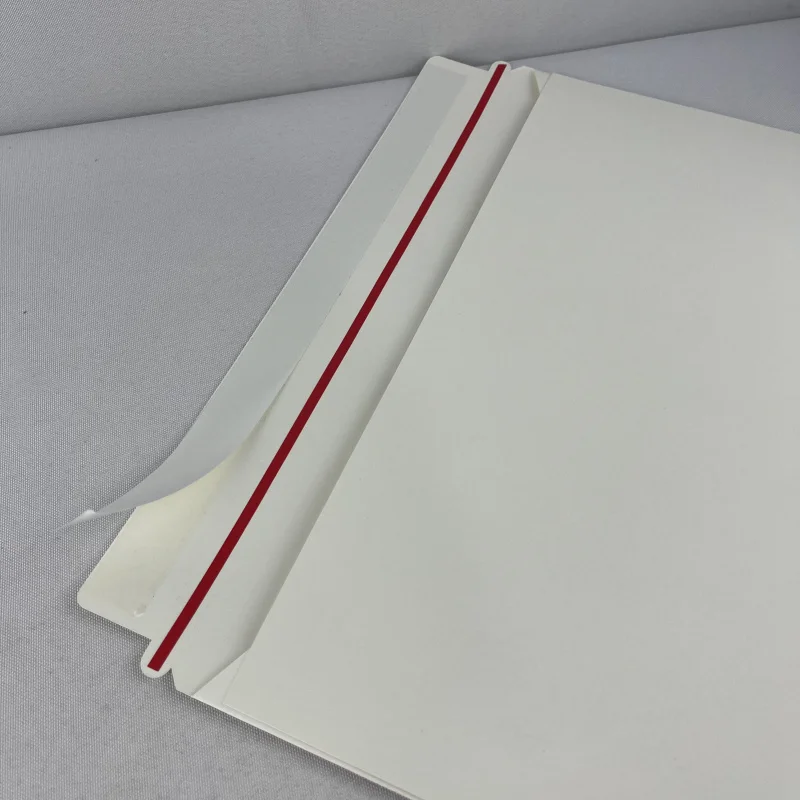 envelopes de papel kraft autoadesivos com design personalizado