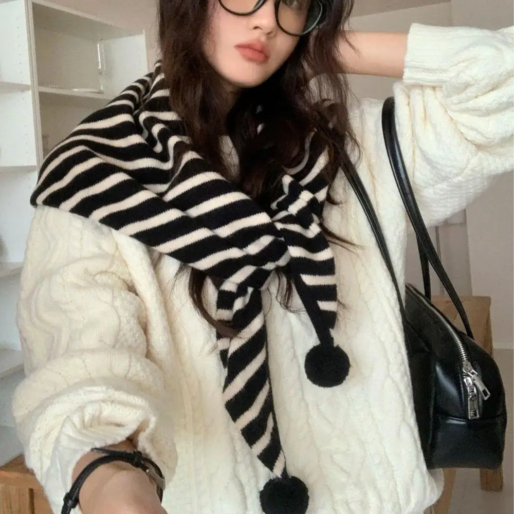 

100% шерсть, британский корейский треугольный шарф, съемный меховой шерстяной треугольный шарф с помпоном, женский вязаный шарф, теплая шаль, новый платок